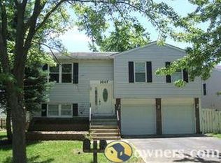 1017 W Briarcliff Rd, Bolingbrook, IL 60440