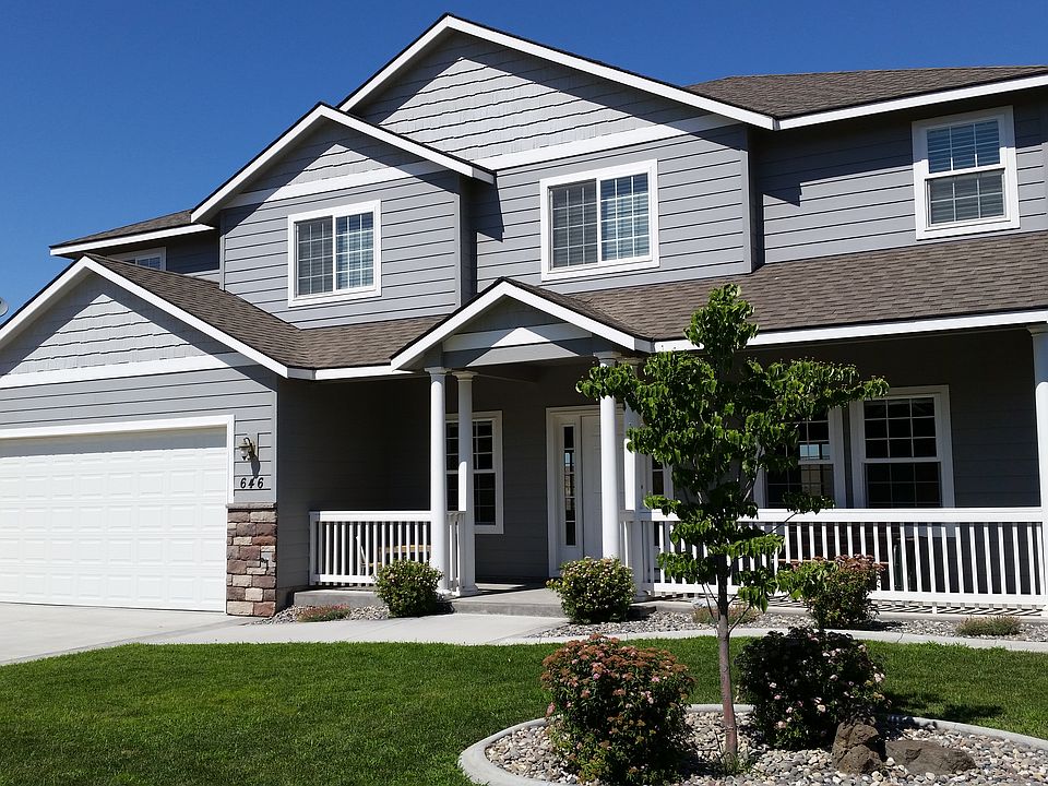 5 Bedrooms & 4 Car Garage