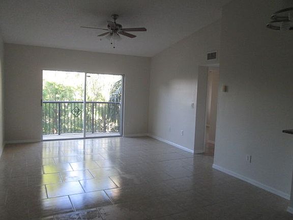 2nd image of 900 Crestwood Court #909