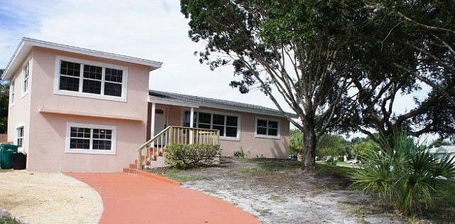 1st image of 2334 Saint Andrews Cir
