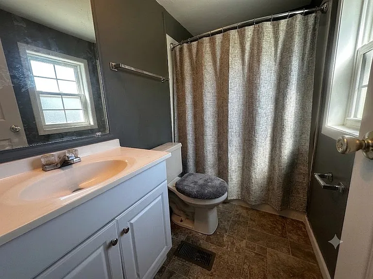 Bathroom2