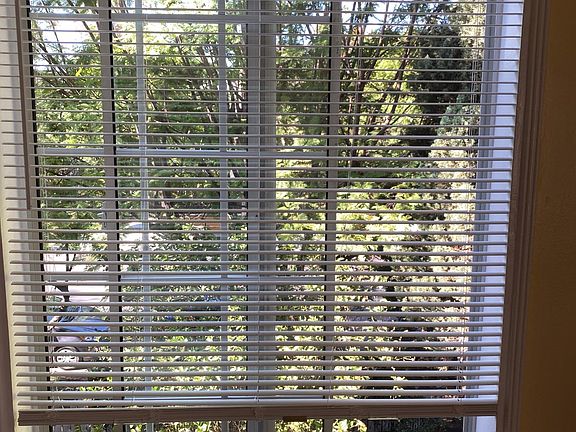 5th image of 5310 Loma Linda Ave APT 5