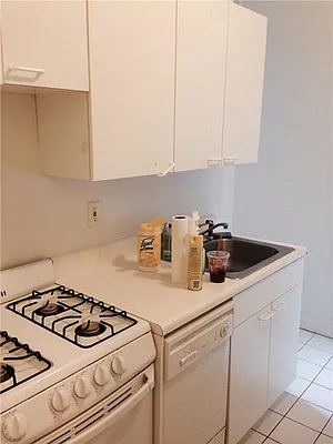 Rented by AJ Clarke | media 33