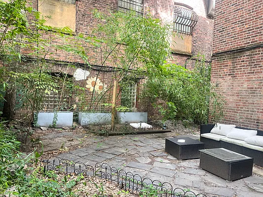 Outdoor, photo 2