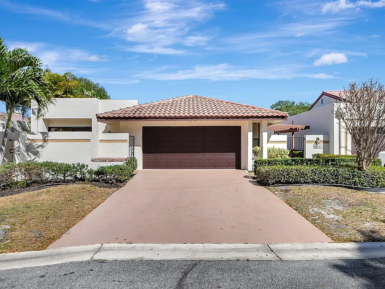21440 Campo Allegro Dr — Photo 2