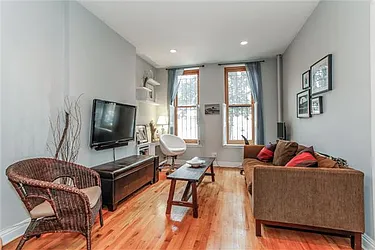 Sold by Avenue Sotheby's International Realty