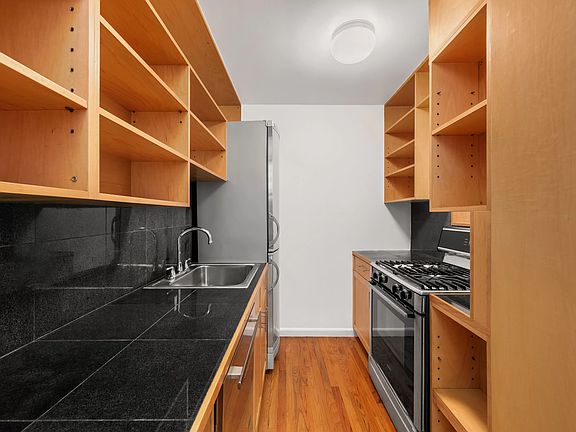5th image of 42 W 13th St APT 4-A