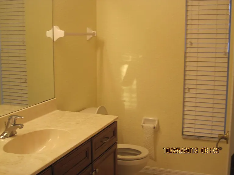 4509 SW 20th Pl — Photo 16
