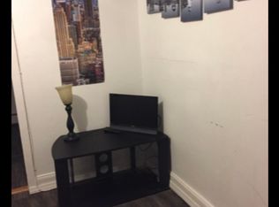 98 Poplar St, Jersey City, NJ 07307