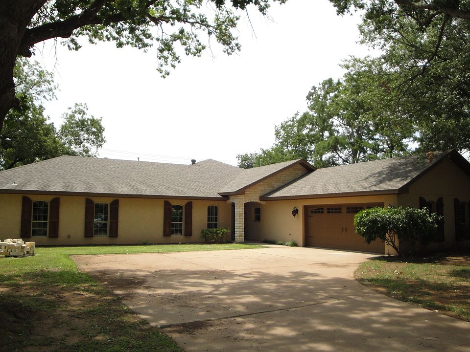 1601 Carol Lane