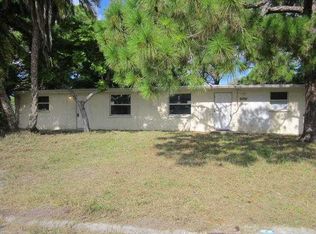 6004 2nd St W, Bradenton, FL 34207