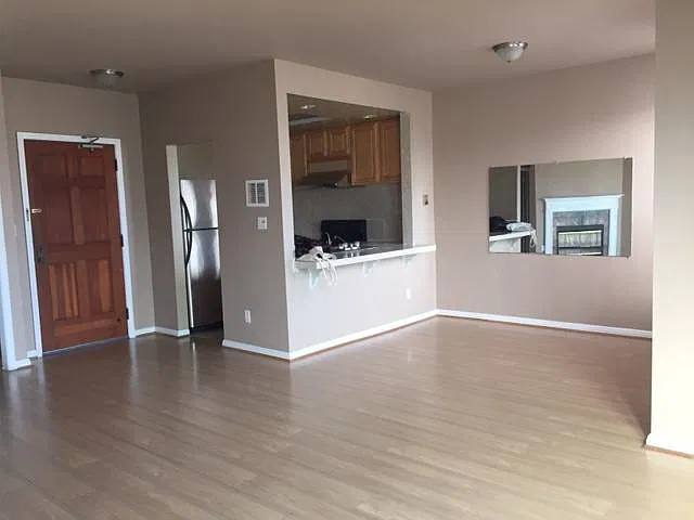 1 bed, 985 sqft, $1,950 — Photo 1