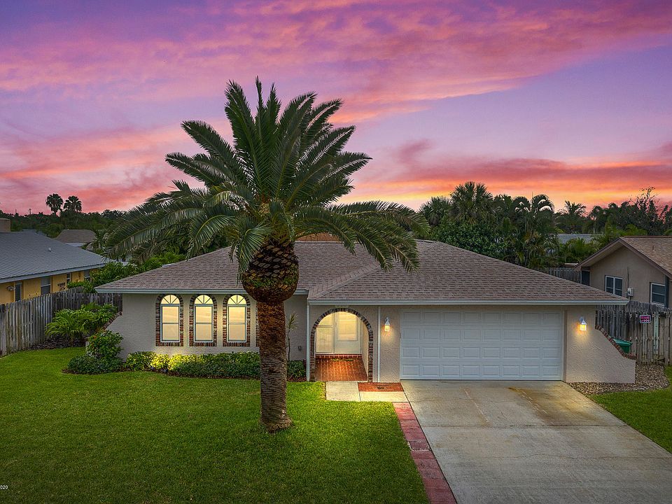 1st image of 220 Shore Ln