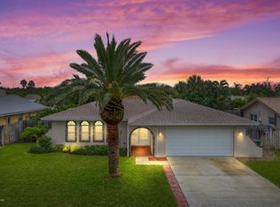 220 Shore Ln, Indian Harbour Beach, FL 32937