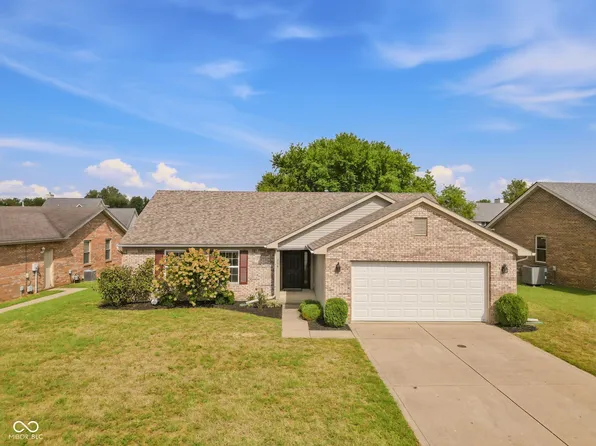 206 Bishop Dr, Seymour, IN 47274