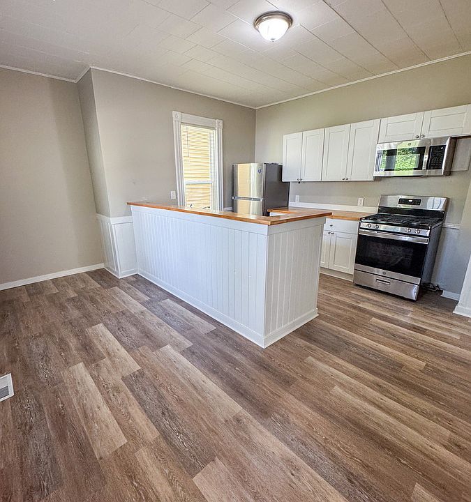 1st image of 946 Muskegon Ave NW APT 2