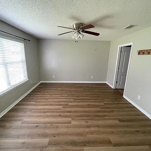 8907 Longmont Way — Photo 16