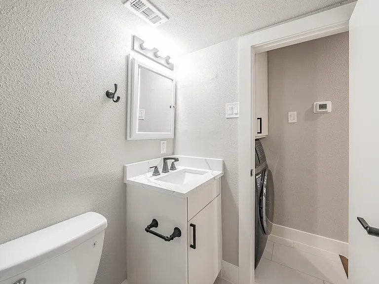 3008 McPherson Ave #D — Photo 16