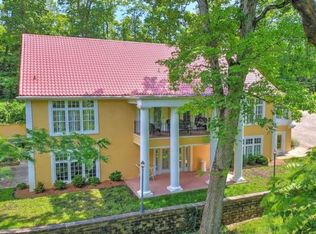 2816 W Stone Dr, Kingsport, TN 37660