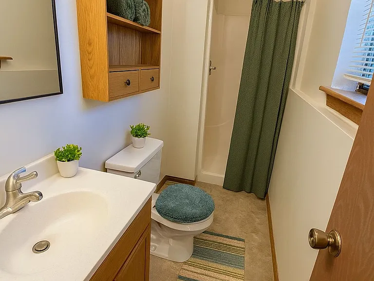 808 N Main St #3 — Photo 9
