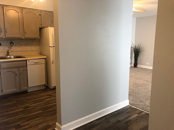 3rd image of 1375 Rebecca Dr APT 409