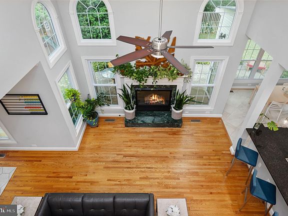 5th image of 2606 Woodlawn Trl