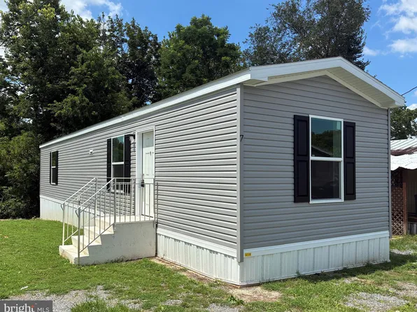 1014 Willow Street Pike Trailer 7, Lancaster, PA 17602