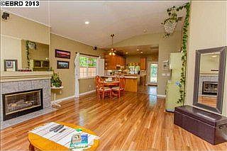 2nd image of 908 Scenic Ct