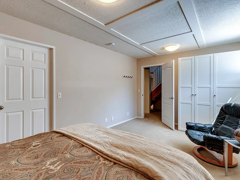 1035 Riverbend Dr SE #BASEMENT — Photo 16