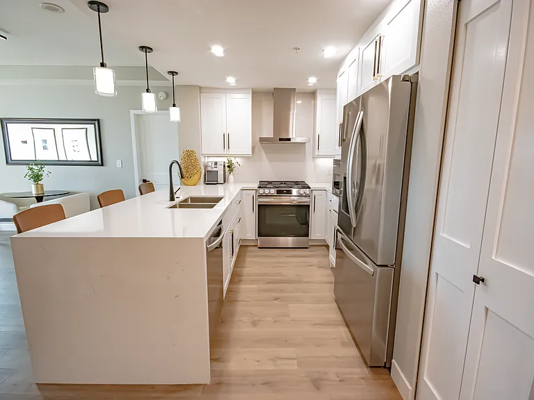 300 W Beech St #2202 — Photo 9