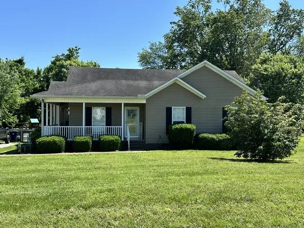 301 Maplewood Dr, Cornersville, TN 37047