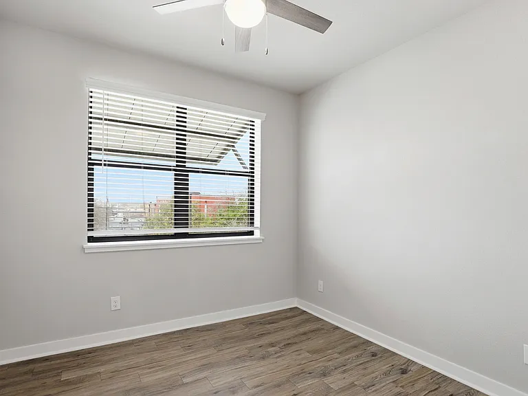 711 S Frio St #1203 — Photo 18