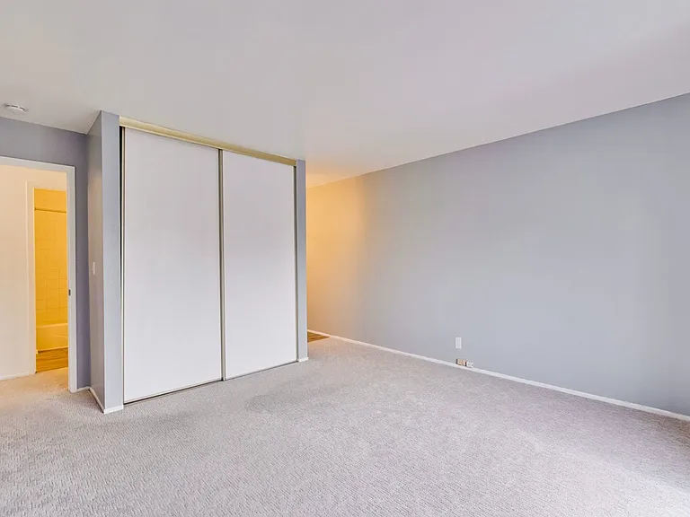 10834 Northview Sq — Photo 36