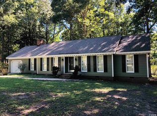 102 Lakeside Farm Rd, Zebulon, NC 27597