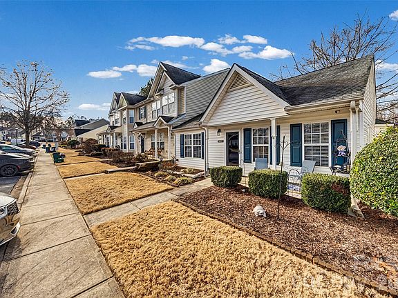 3rd image of 8037 Long House Ln