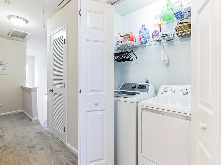9598 Walkers Glen Dr — Photo 18