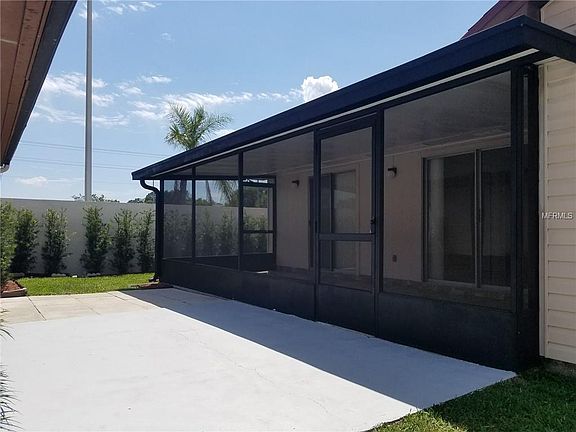 3rd image of 10805 Venice Cir