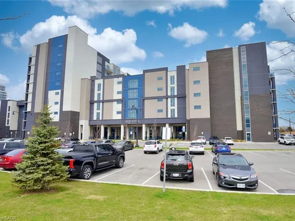 16 Concord Pl #145, Grimsby, ON L3M 0J1