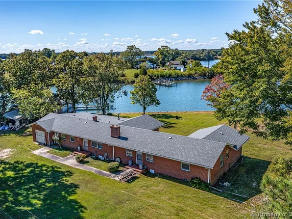 1184 Fox Point Rd, Reedville, VA 22539