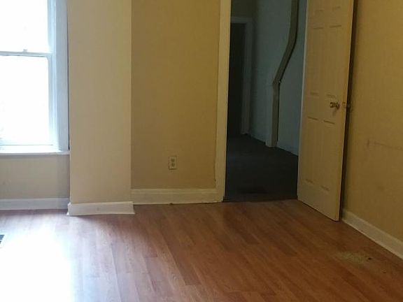 2nd image of 36 Kelsey Ave #1