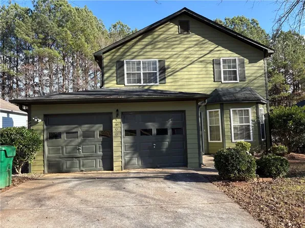 4608 Latchwood Dr, Lithonia, GA 30038