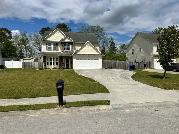 119 Landover Dr, Richlands, NC 28574