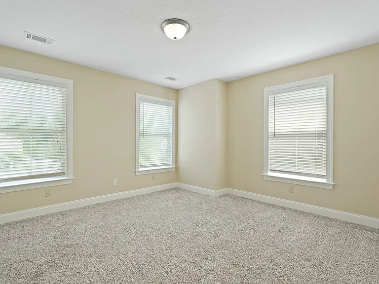 275 James Dunham Pkwy — Photo 38
