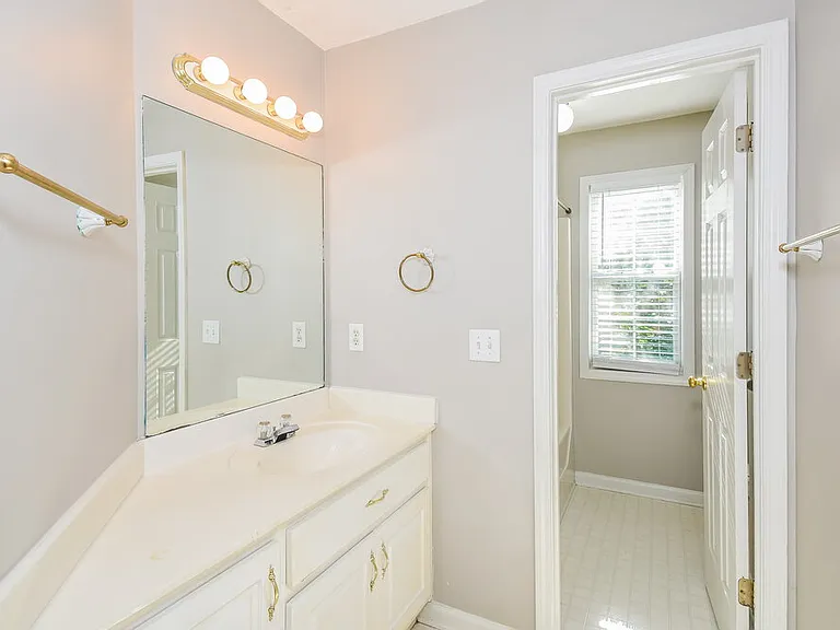 301 Saddle Wood Dr — Photo 17