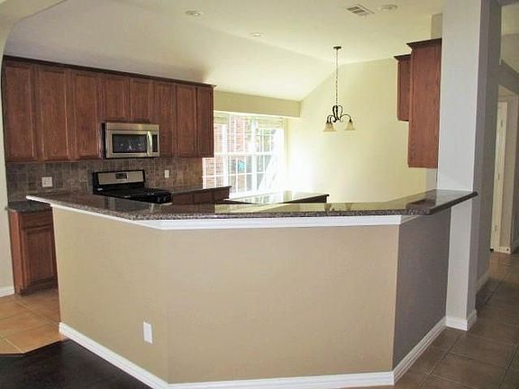 5th image of 2420 Chesterwood Dr