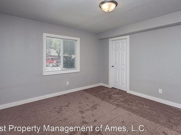 5th image of 207 S 5th St #11505429