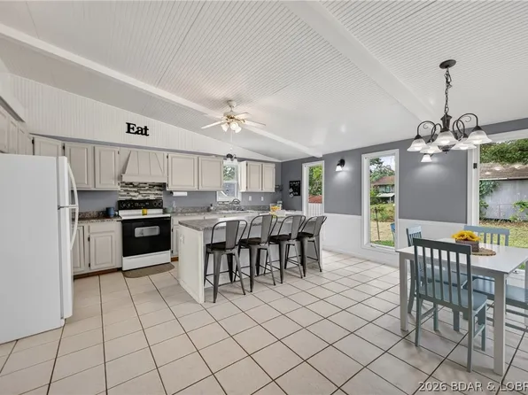 131 Poplar St, Camdenton, MO 65020