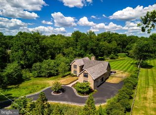 617 Sugartown Rd, Malvern, PA 19355