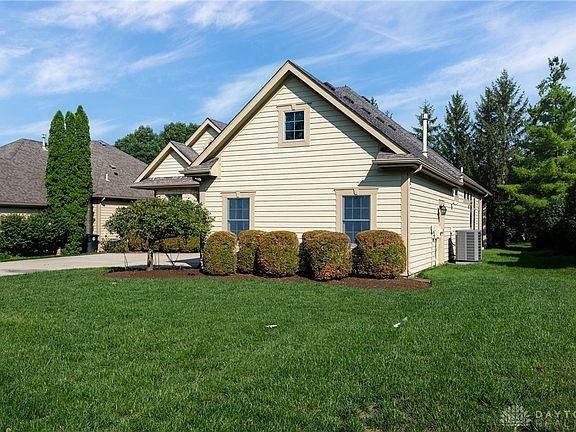 3rd image of 1061 Greenskeeper Way