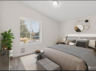 3314 200th Pl SW #B, Lynnwood, WA 98036